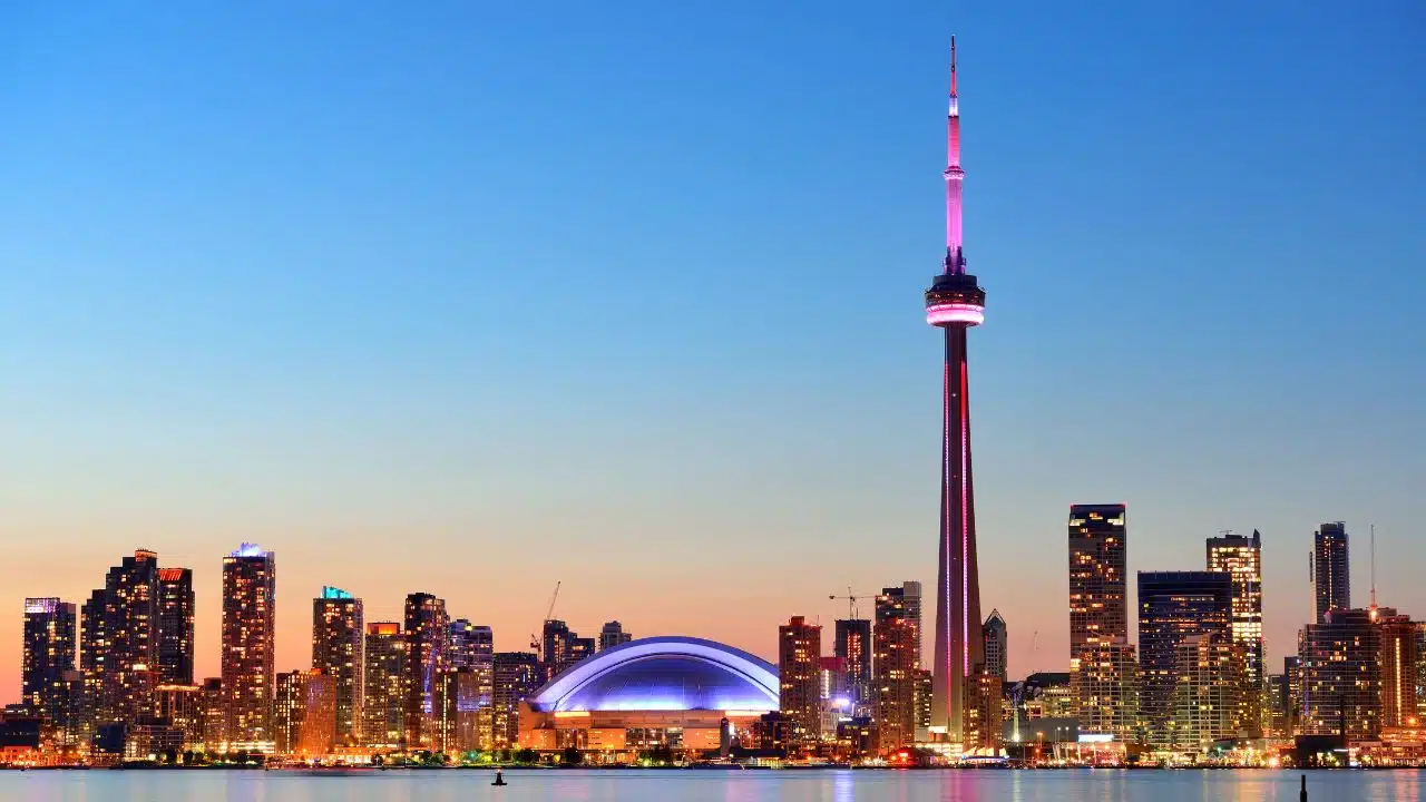 Best-Time-To-Visit-Toronto